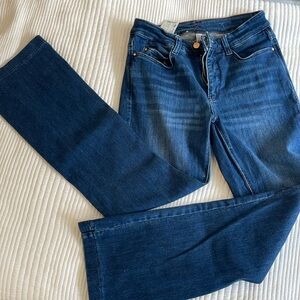 Dream Jeans by MAC. Slight flare leg, stretch material